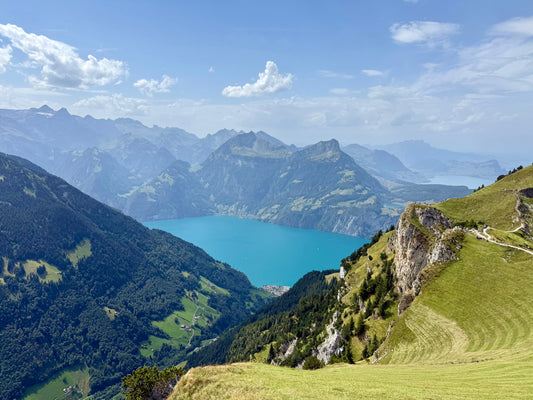 Stoos Ridge Hike: Klingenstock to Fronalpstock (Schwyz): Lake Lucerne Views & 6 Essential Tips